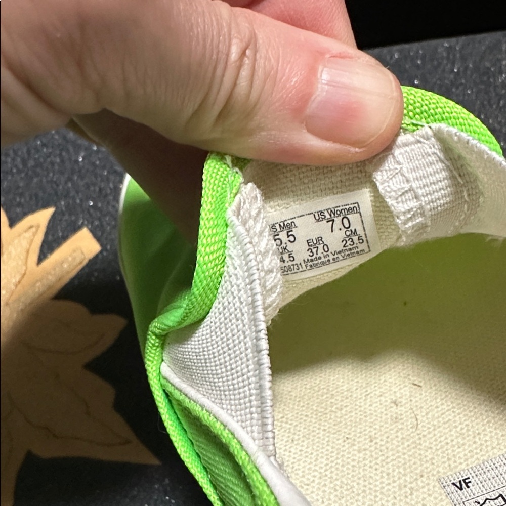 Vans Neon Gecko Green Slip-On Canvas Sneakers W 7.0 M 5.5 - Picture 5 of 16